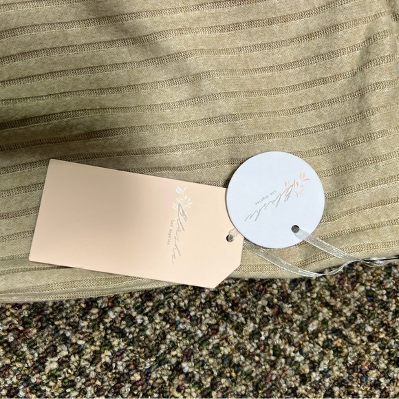 Blashe ribbed pants, women’s size medium, beige, new with tags - Picture 3 of 12